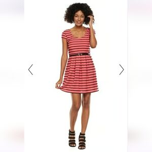 Juniors Candies Short Sleeve Dress Size L